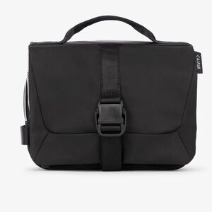 NWT Black CalPak Fit Travel Hanging Toiletry Bag